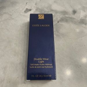 Estēe Lauder Double Wear Light - Amber Honey 5N2 - Soft Matte Hydra Makeup